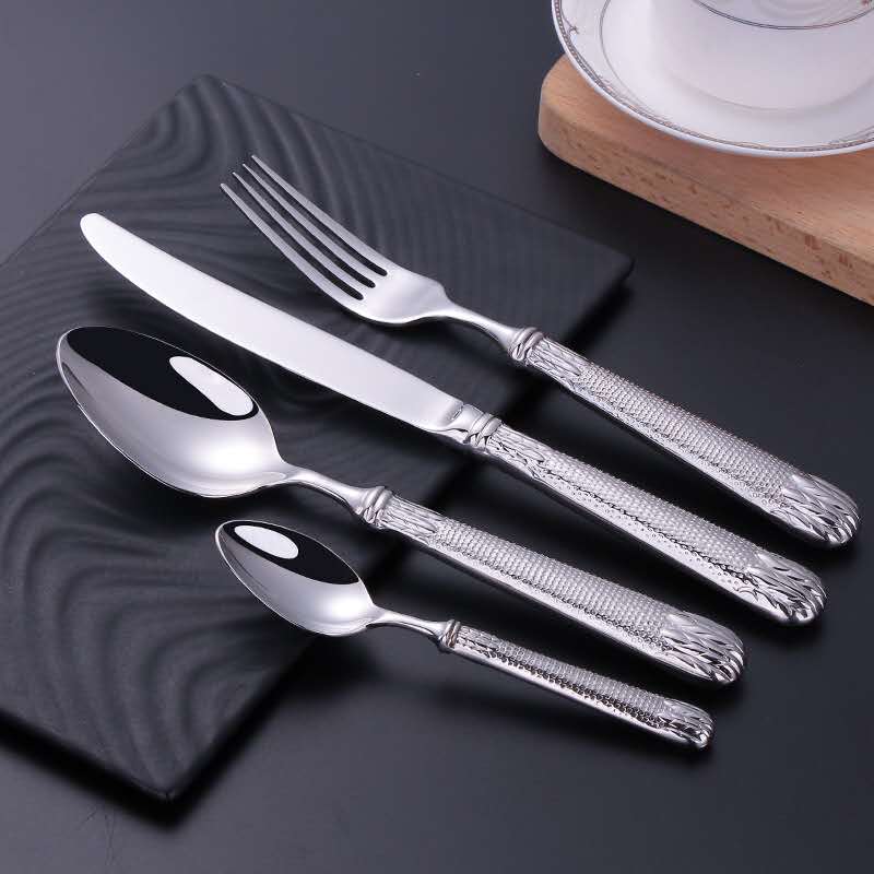 Elnoora Gold Stainless Steel Cutlery Set